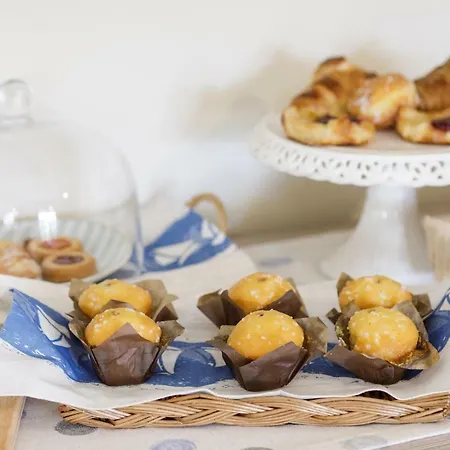 Due Passi Dal Mare فندق مبيت وإفطار شينكْوالي